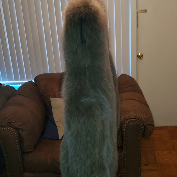 MACY MCCOY FOX FUR VEST - Picture 2 of 6